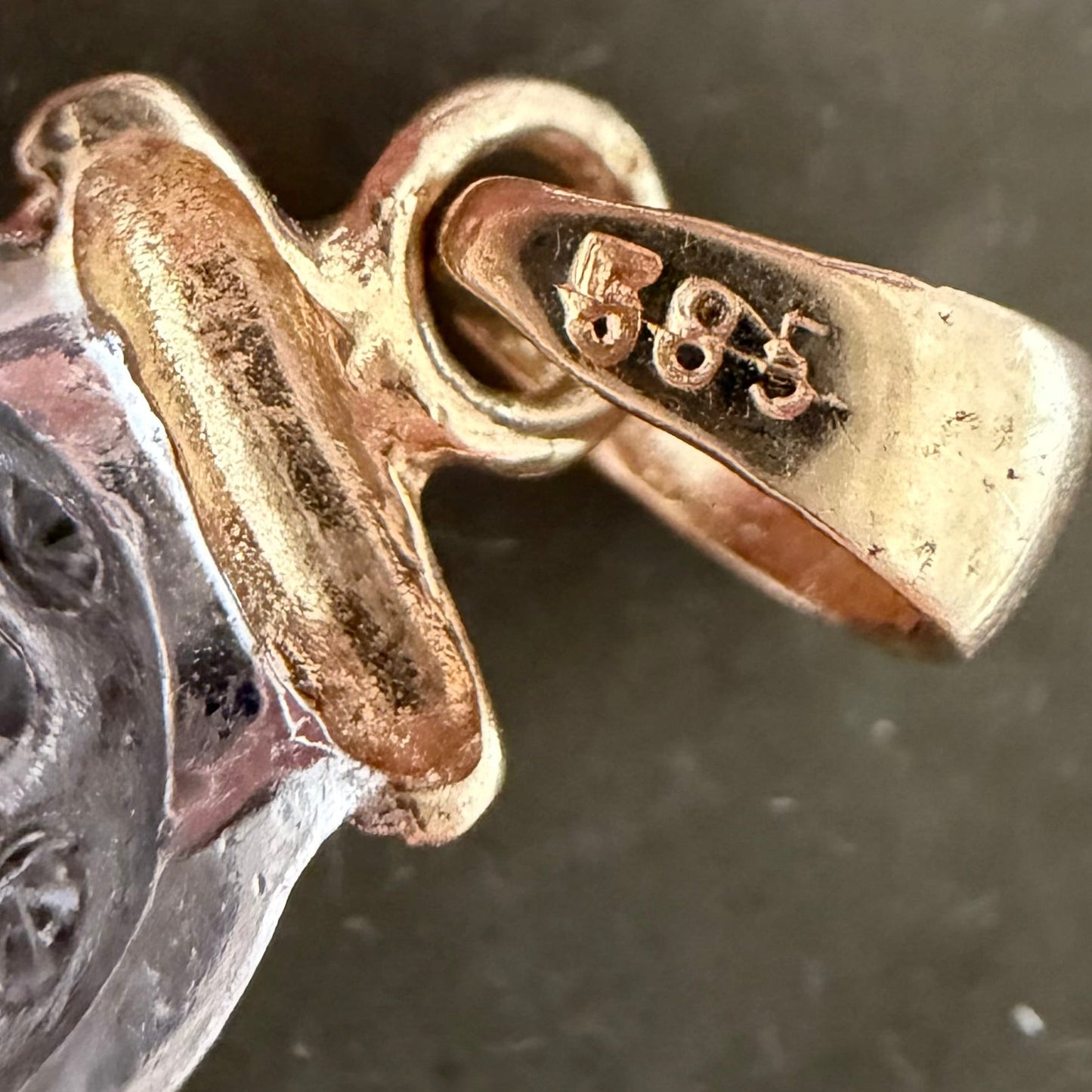 Funkelnder Bicolor-Anhänger mit Schmucksteinen in 585 Gold | Vintage | VINTAGE SISSI