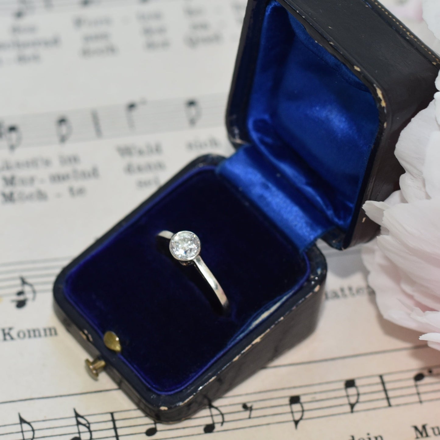 schöner Altschliff Solitär Diamantring 0,50 ct Weißgold 585 - Wien 1920