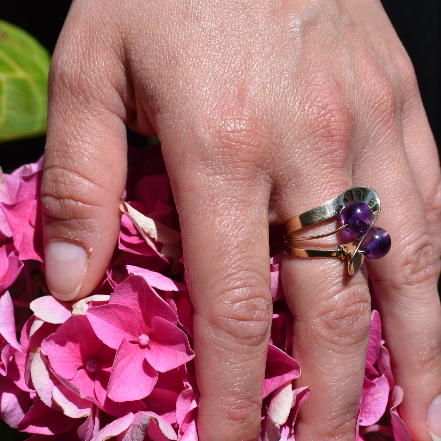 Massiver Vintage Cocktail-Ring mit Amethyst-Kugeln in 14 Karat Gold | VINTAGE SISSI