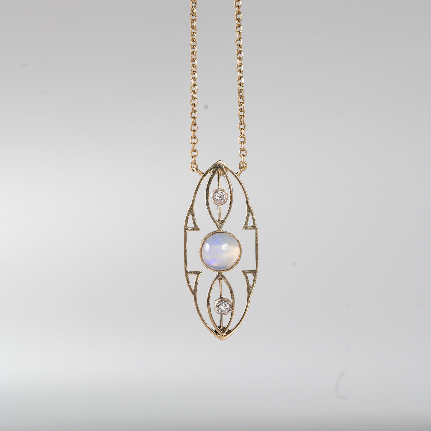 Art-Déco Kette aus 585 Gold mit Edelopal und Diamanten | Österreich um 1925–1935