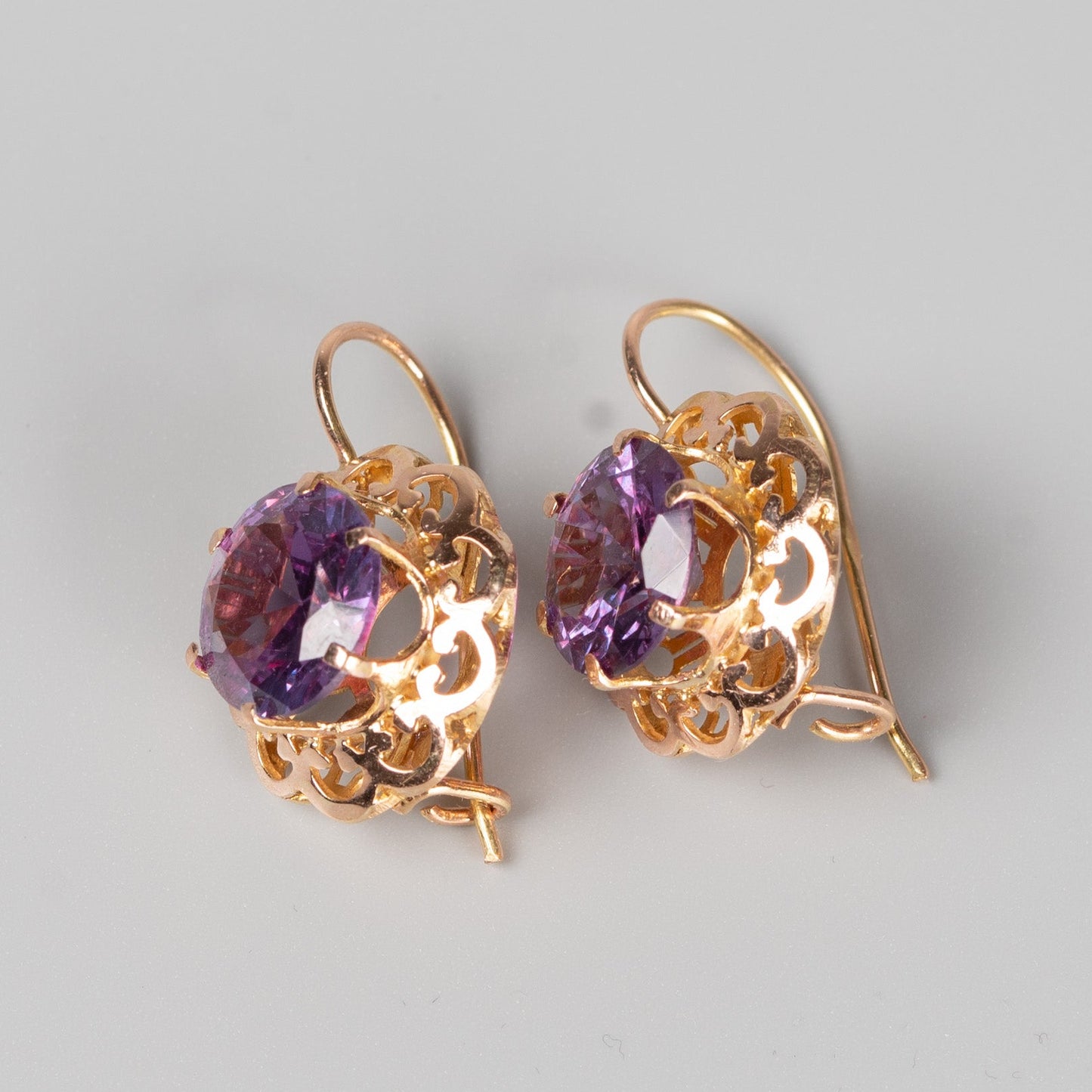 Russische Vintage Fianit-Ohrringe - 14 Karat Gold – Filigrane Rosettenarbeit