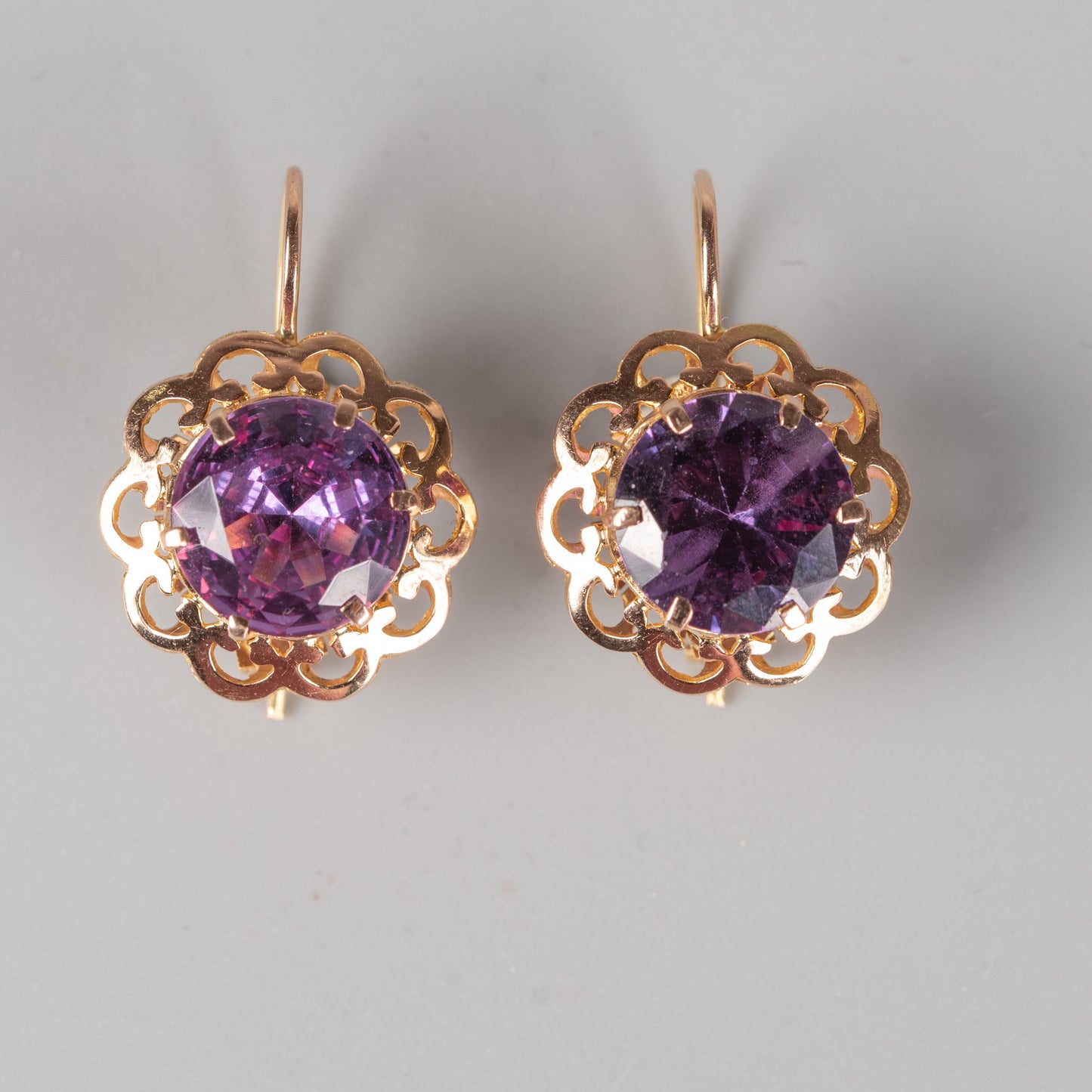 Russische Vintage Fianit-Ohrringe - 14 Karat Gold – Filigrane Rosettenarbeit