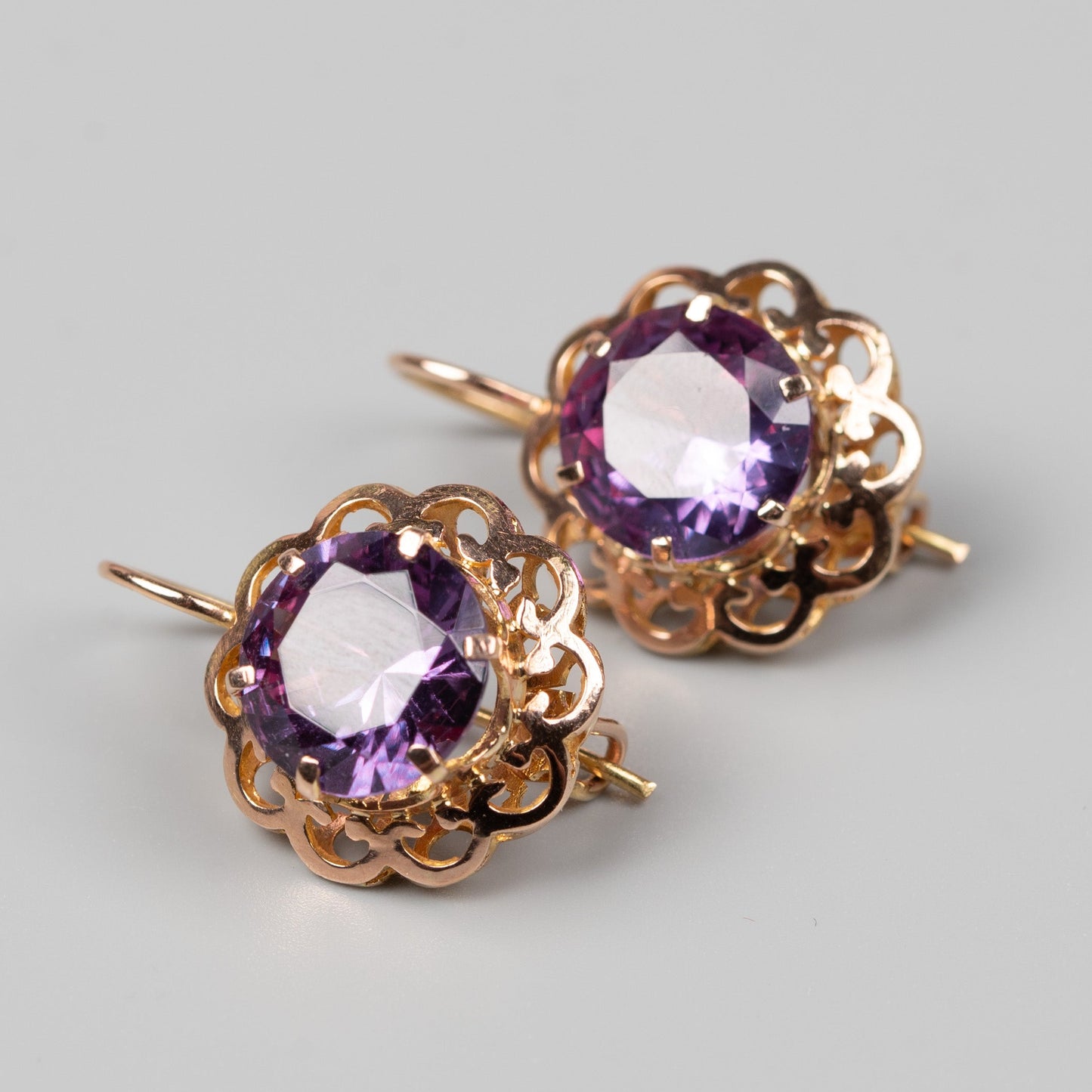 Russische Vintage Fianit-Ohrringe - 14 Karat Gold – Filigrane Rosettenarbeit