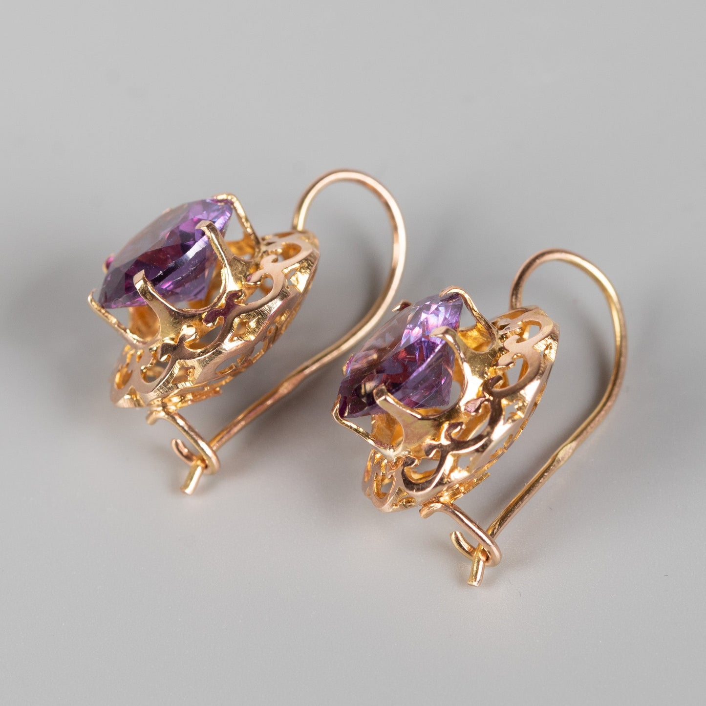 Russische Vintage Fianit-Ohrringe - 14 Karat Gold – Filigrane Rosettenarbeit